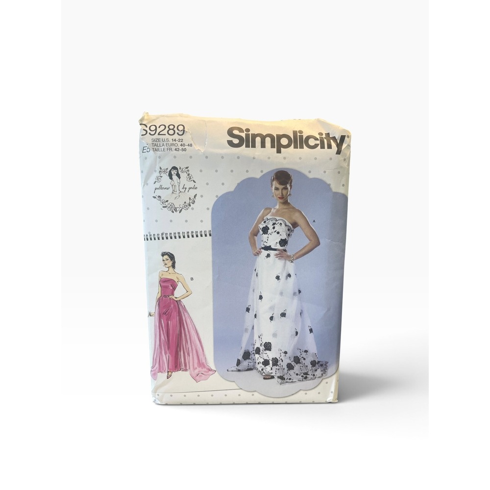 Simplicity S9289 Sewing Pattern Women Size 14-22 White Strapless Gown Train FF